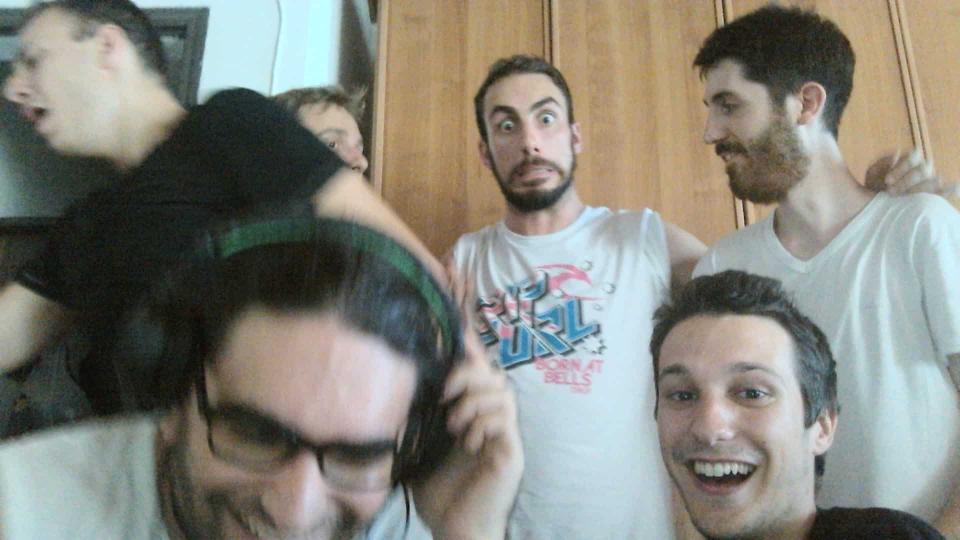 Team FelizNavidad, audiofili allo sbaraglio